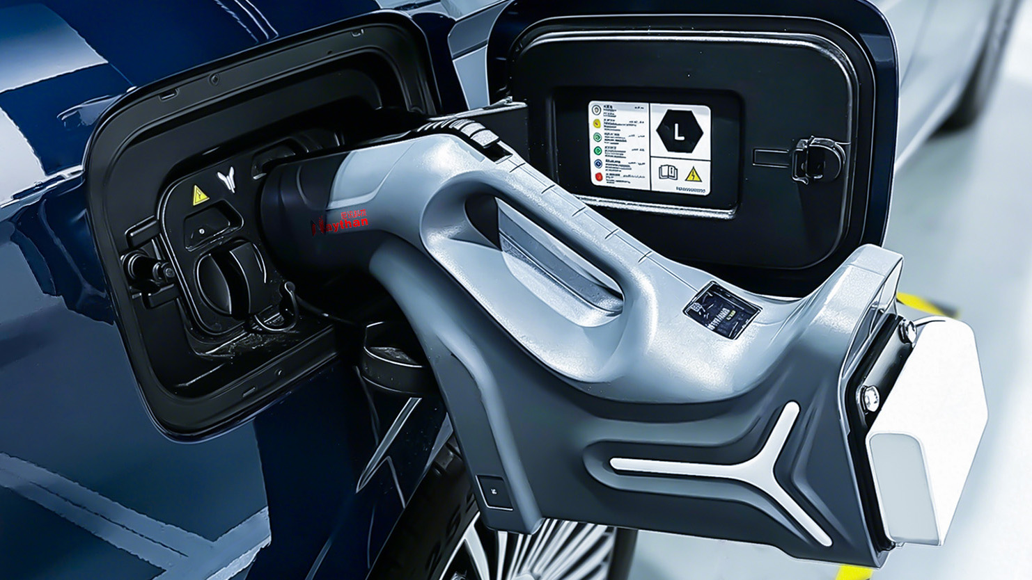 Electric vehicle battery capacity tester