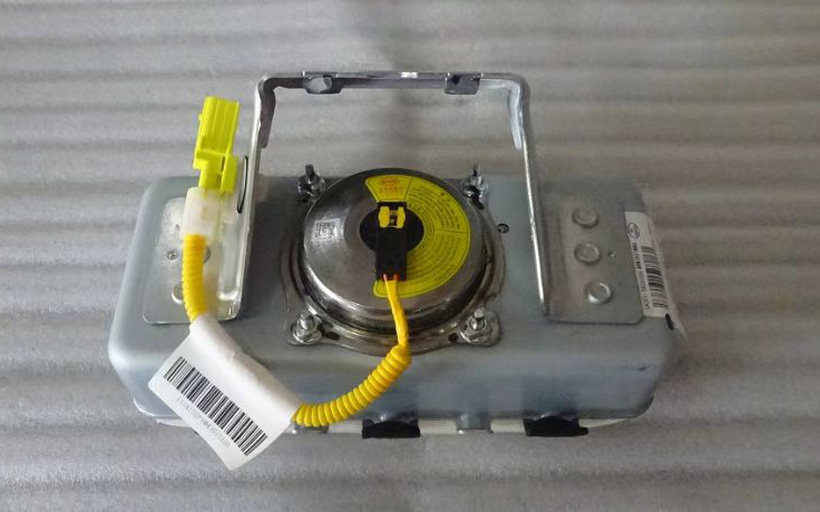 Original equivalent auto replacement parts